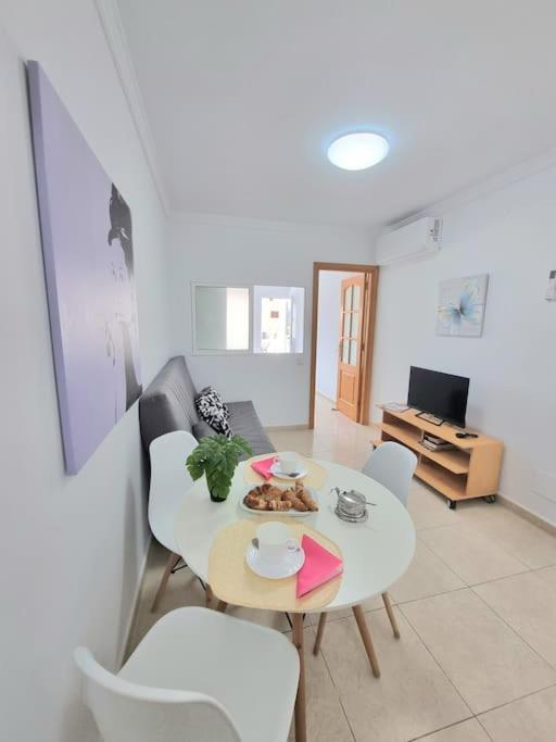 Suecia Lirio Apartment Los Cristianos  Bagian luar foto