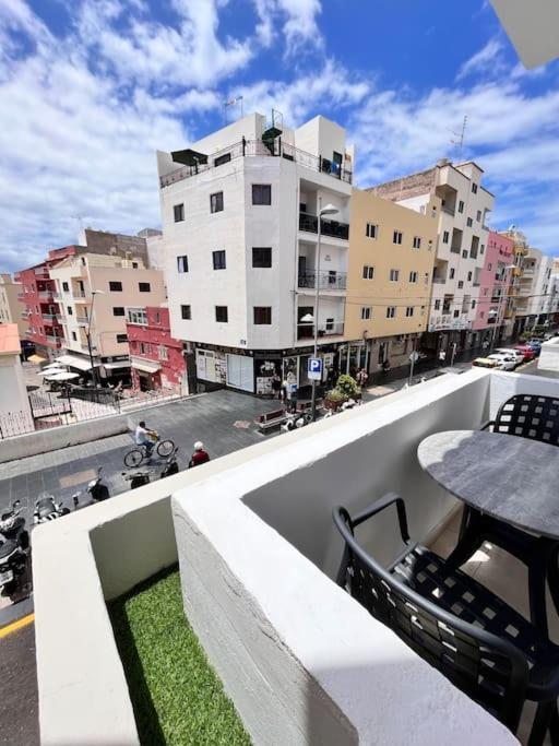Suecia Lirio Apartment Los Cristianos  Bagian luar foto